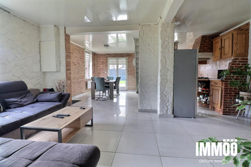 Maison - 95 m² - 4 pièces