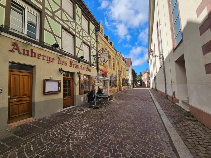 Local commercial - 54 m² - 1 pièce