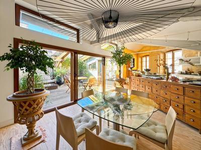 Appartement - 128 m² - 3 pièces