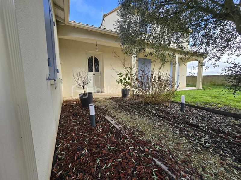 Maison traditionnelle - 183 m² - 5 pièces