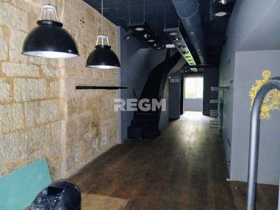 Local commercial - 310 m²
