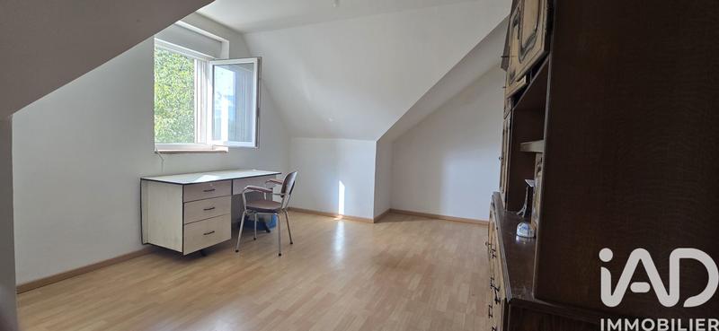 Maison - 216 m² - 8 pièces