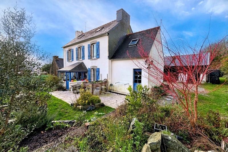 Maison - 96 m² - 5 pièces