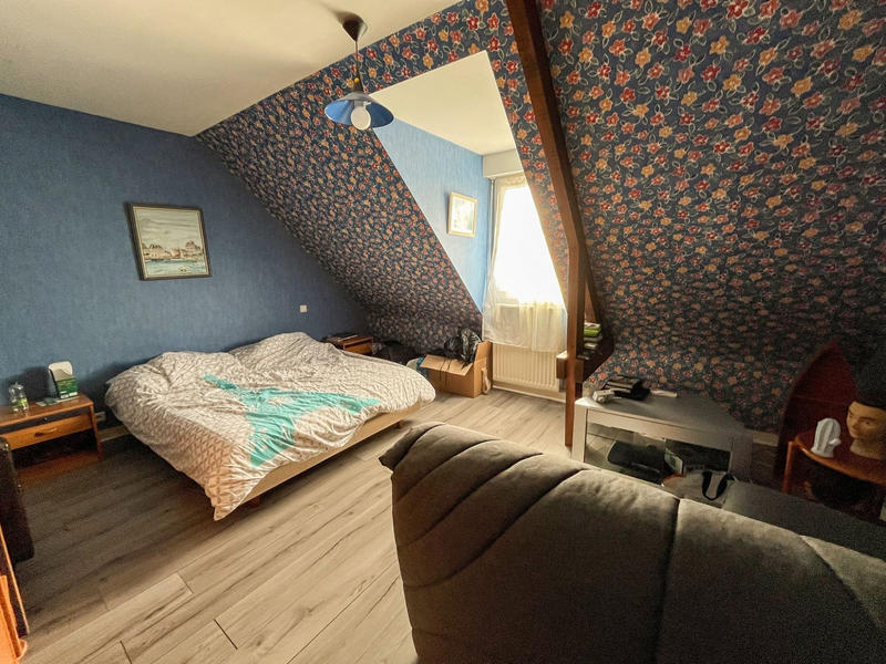 Maison - 216 m² - 7 pièces