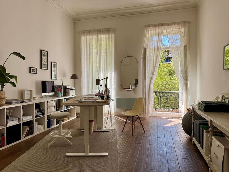 Appartement - 252 m² - 6 pièces