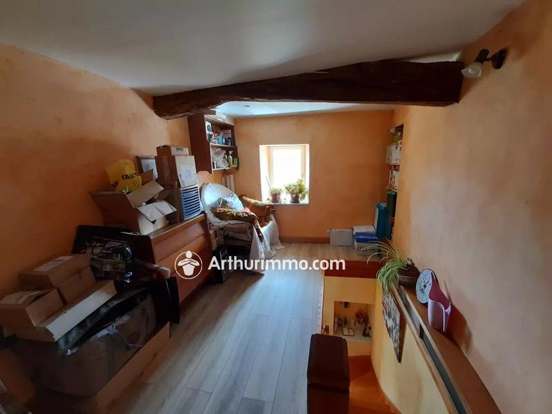 Maison - 203 m² - 6 pièces