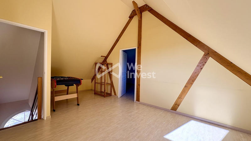 Maison - 202 m² - 11 pièces