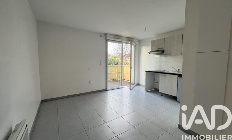 Studio - 25 m² - 1 pièce