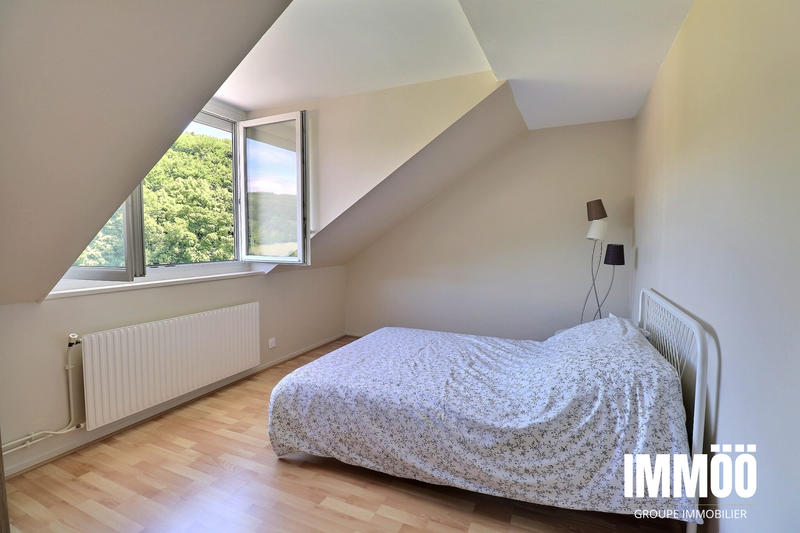 Maison - 93 m² - 4 pièces