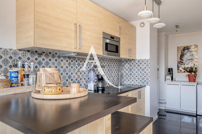 Appartement - 83 m² - 4 pièces