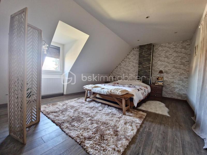 Maison traditionnelle - 164 m² - 6 pièces