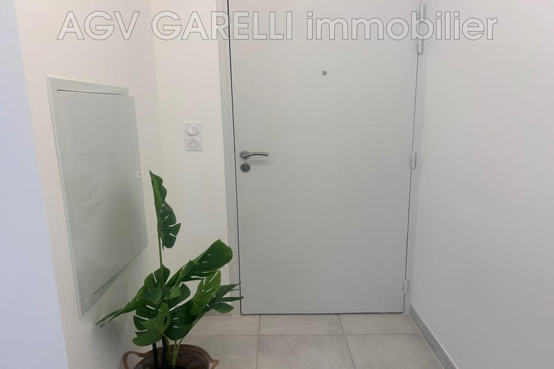 Appartement - 94 m² - 4 pièces