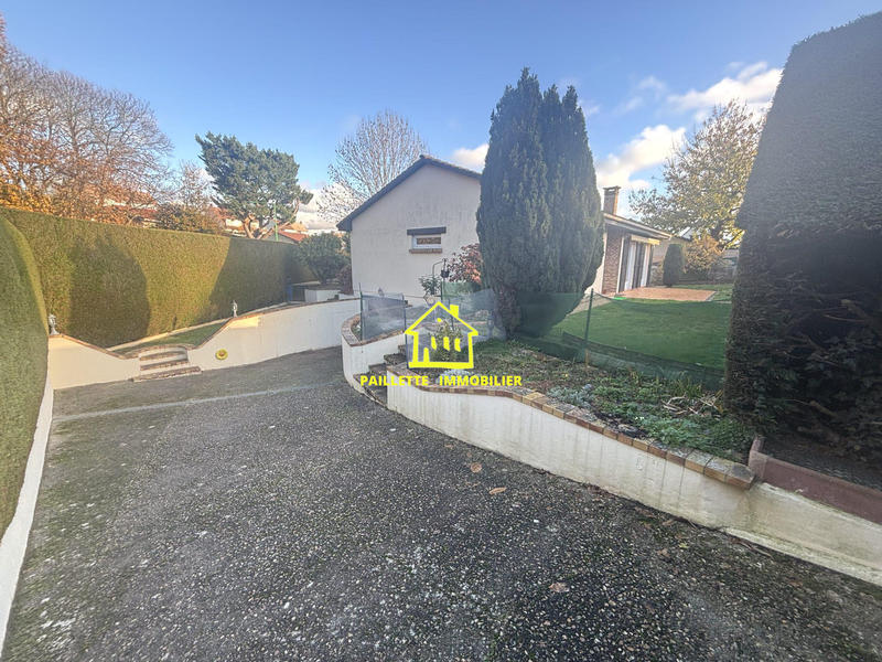 Maison - 110 m² - 5 pièces