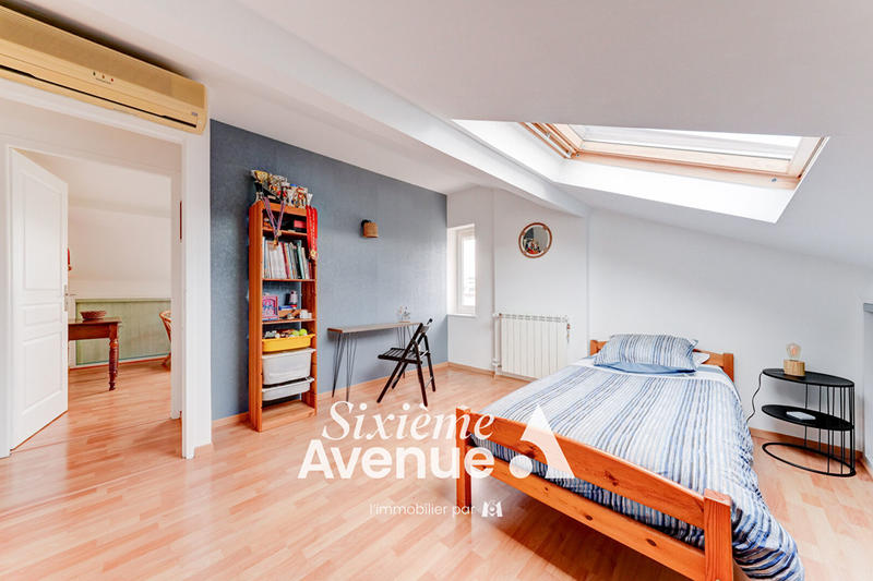 Maison - 151 m² - 6 pièces