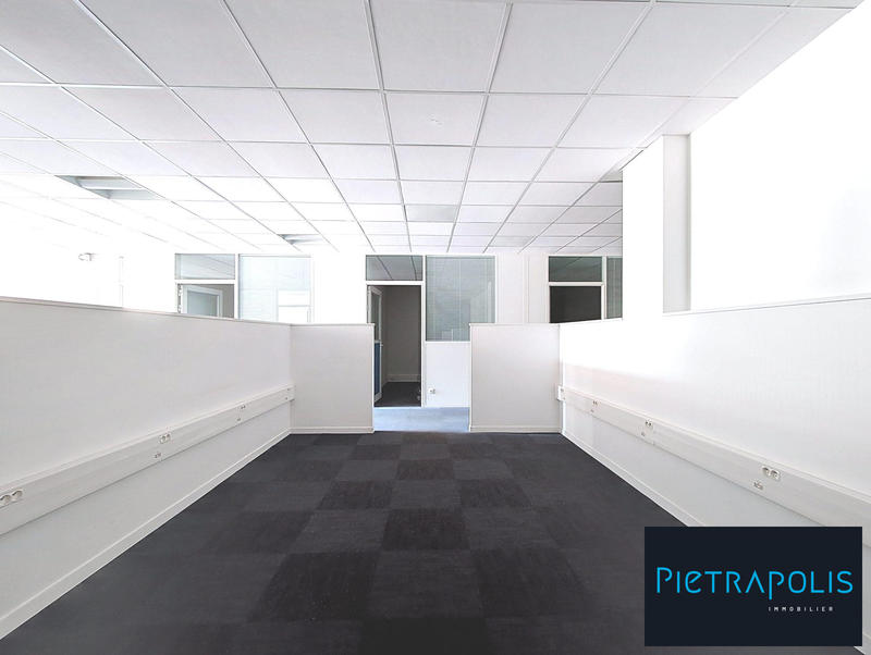 Bureau - 371 m²