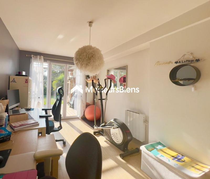 Maison - 130 m² - 8 pièces