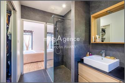 Maison - 163 m² - 6 pièces