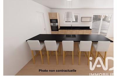 Maison - 90 m² - 4 pièces