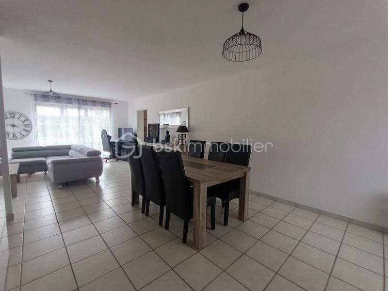 Maison - 104 m² - 4 pièces