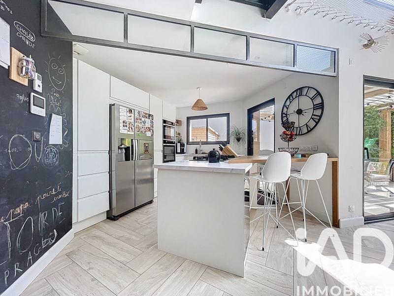 Maison - 177 m² - 7 pièces