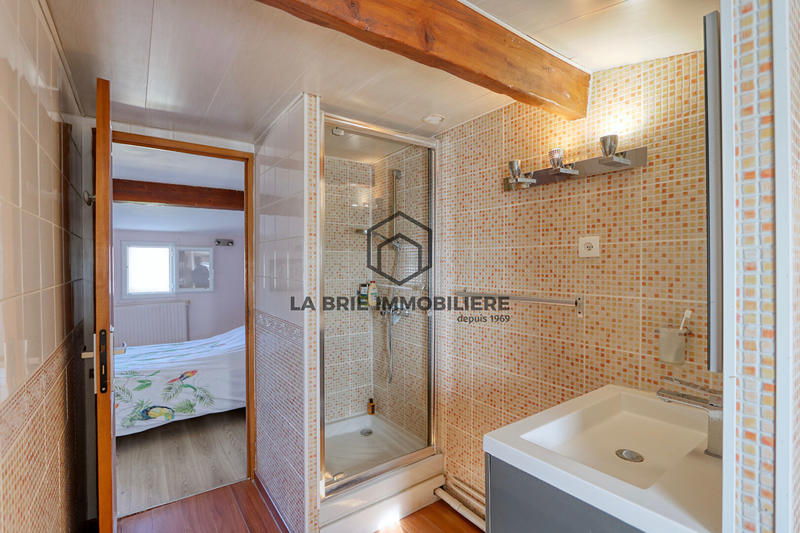 Maison - 190 m² - 6 pièces