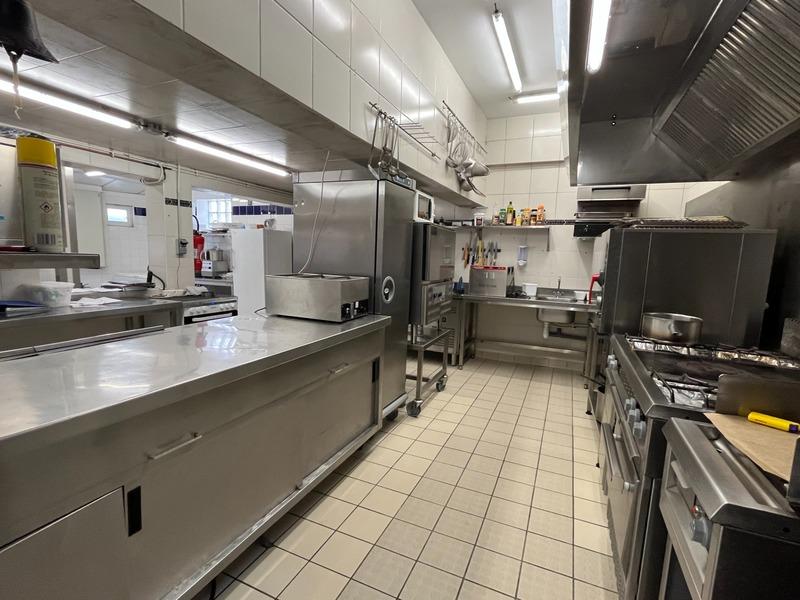 Fonds de commerce - 422 m²