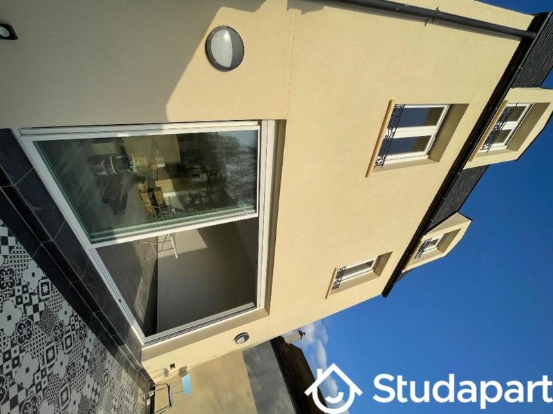 Chambre - 12 m² - 1 pièce