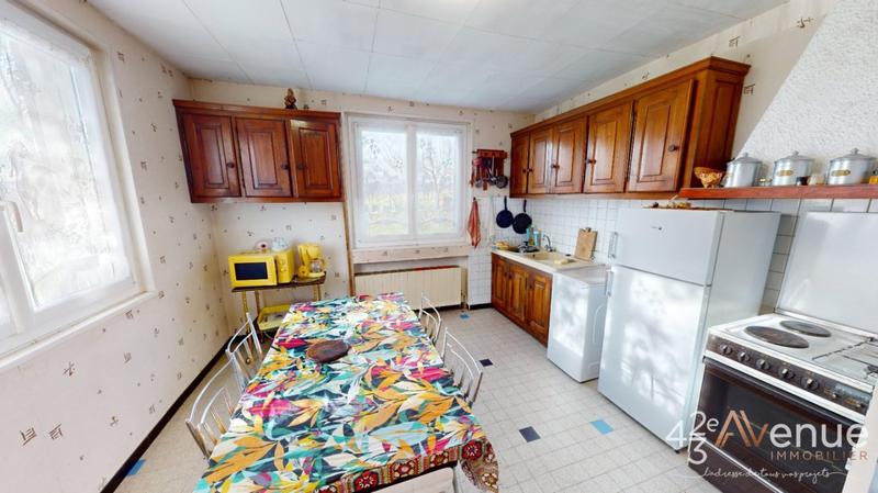 Maison - 107 m² - 6 pièces