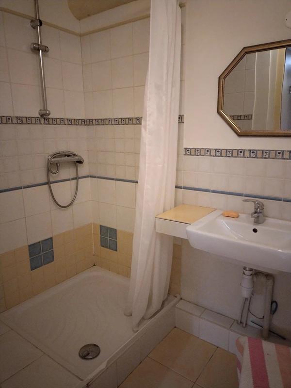 Maison - 260 m² - 8 pièces