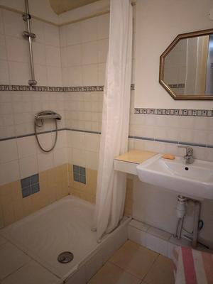 Maison - 260 m² - 8 pièces