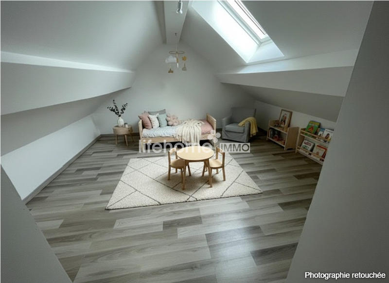 Maison - 95 m² - 4 pièces