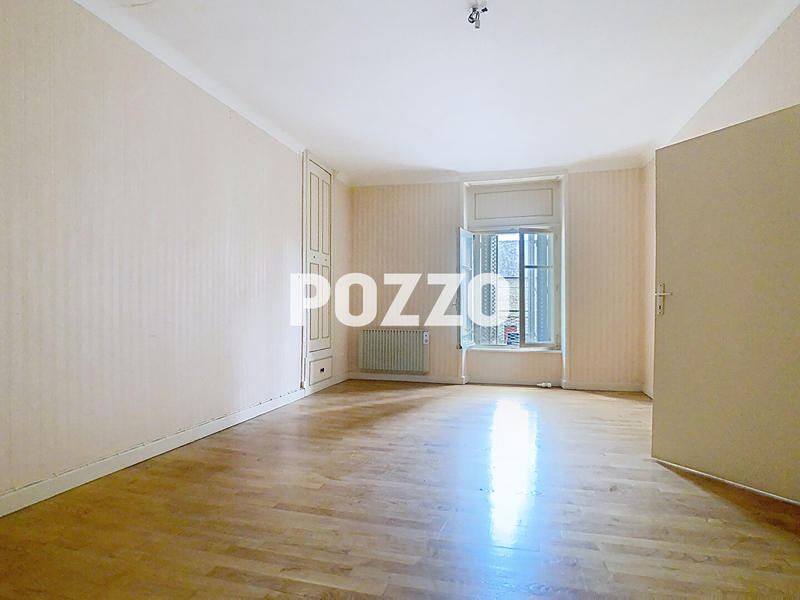 Maison - 123 m² - 7 pièces