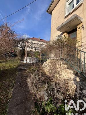 Maison - 98 m² - 5 pièces