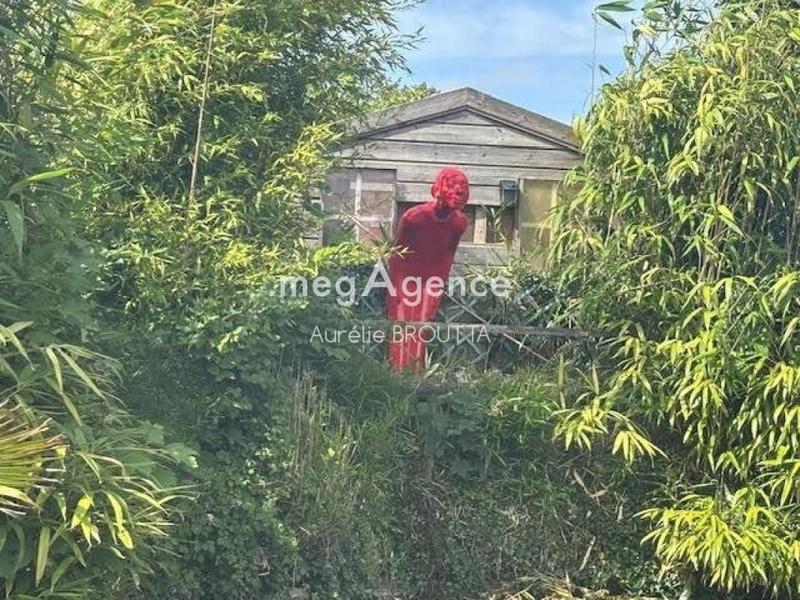 Maison - 247 m² - 8 pièces