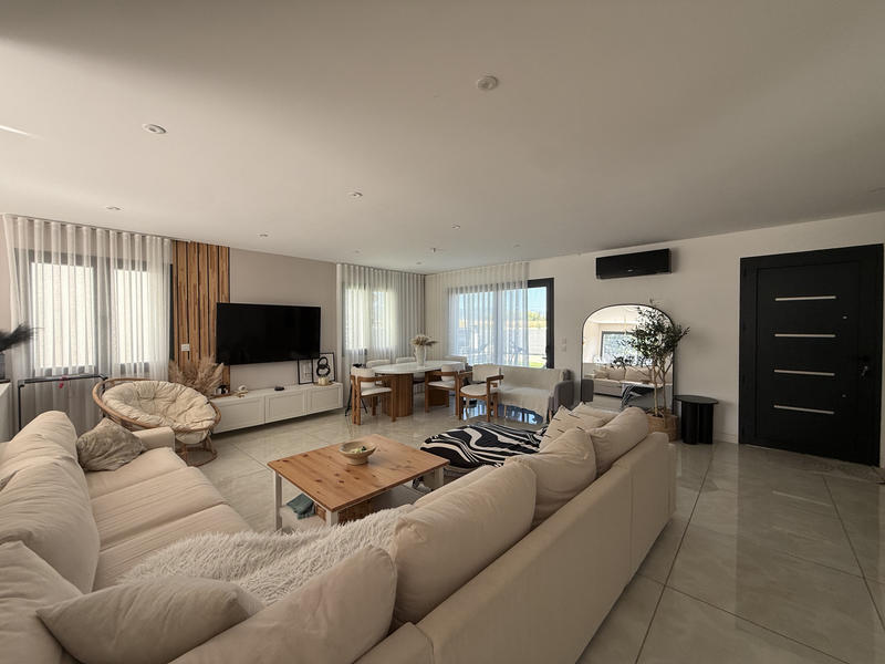 Maison - 147 m² - 6 pièces