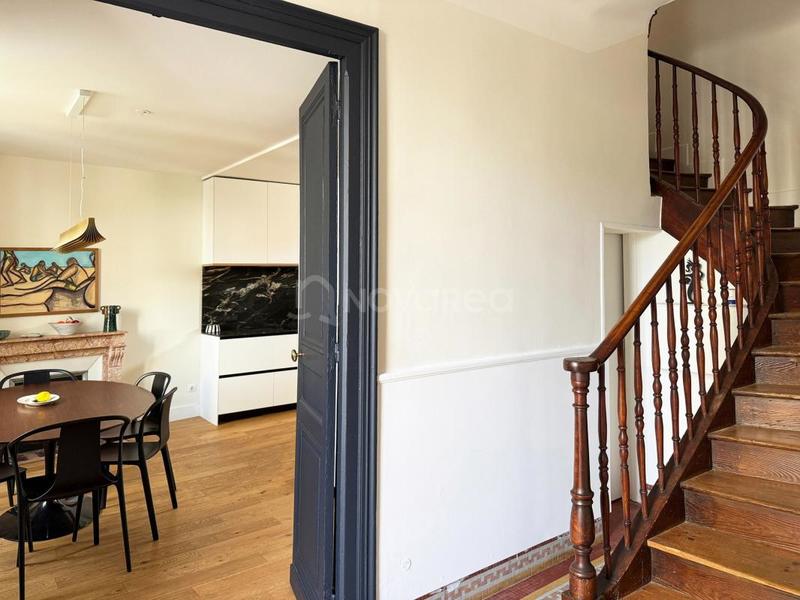 Maison - 140 m² - 6 pièces