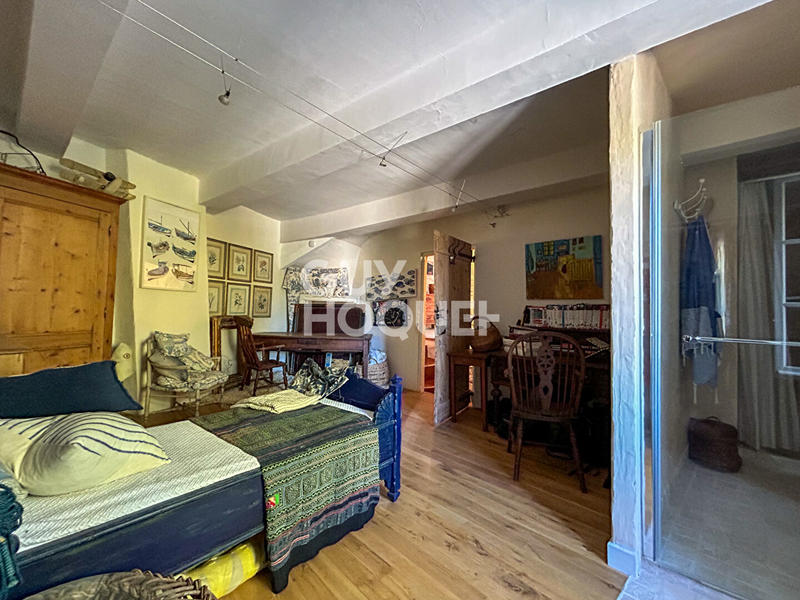 Mas - 240 m² - 5 pièces