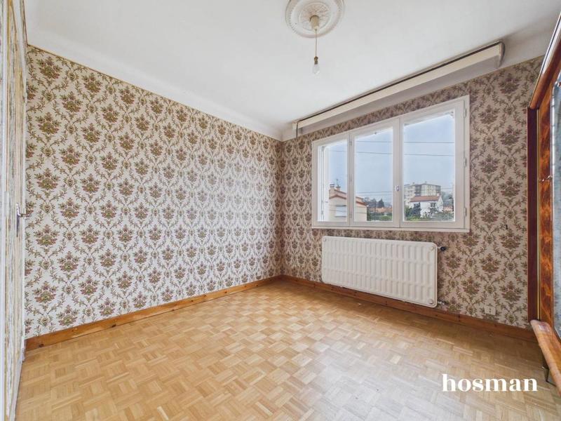 Maison - 92 m² - 4 pièces