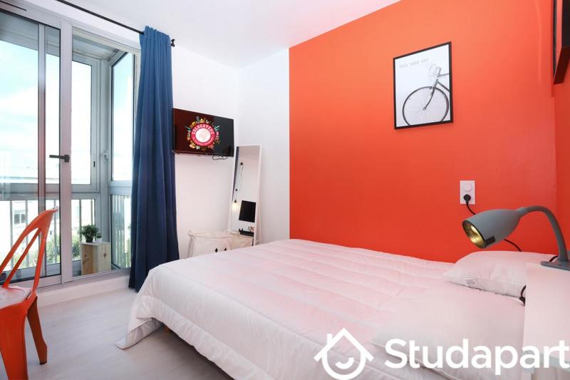 Chambre - 10 m² - 1 pièce