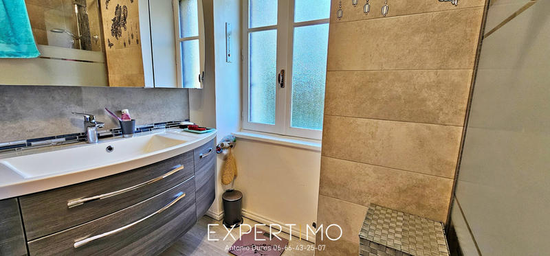 Propriété - 112 m² - 11 pièces