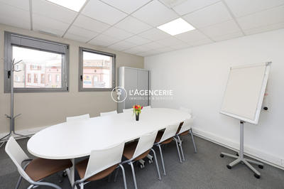 Bureau - 130 m² - 7 pièces