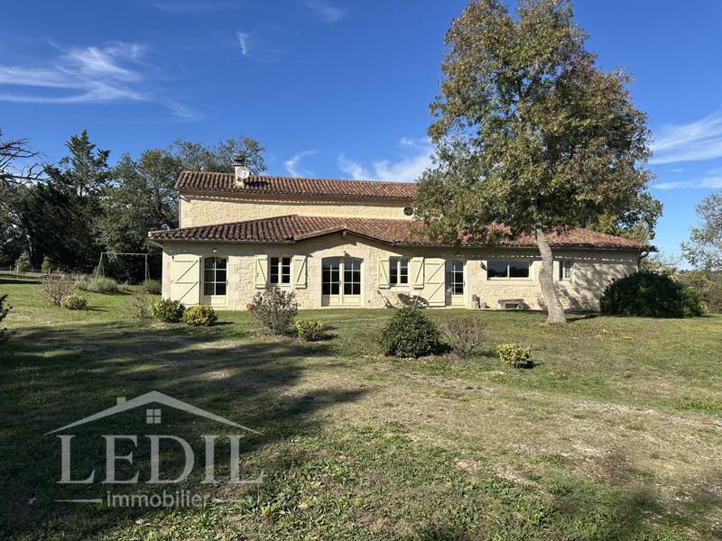 Propriété - 220 m² - 5 pièces