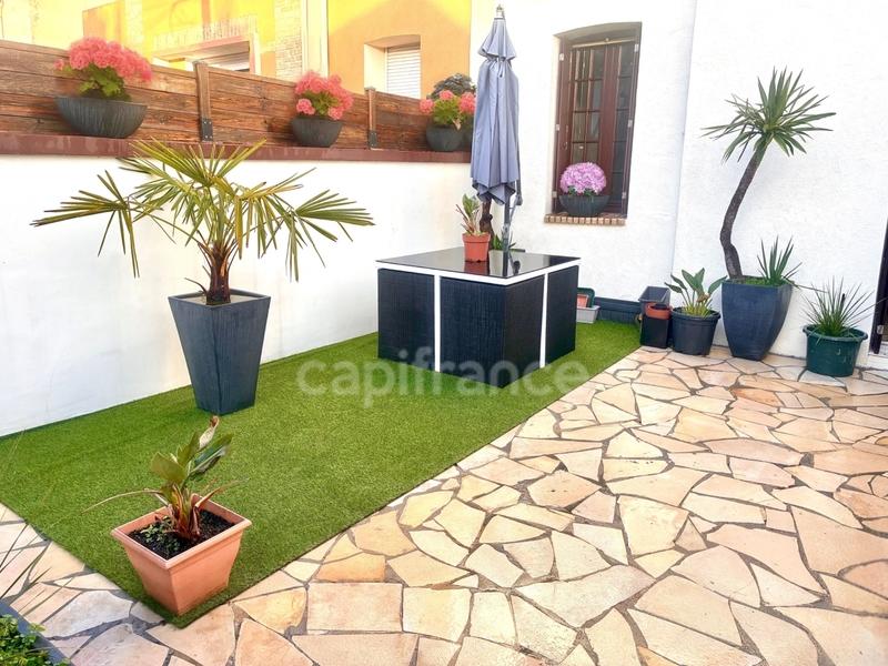 Maison - 80 m² - 4 pièces