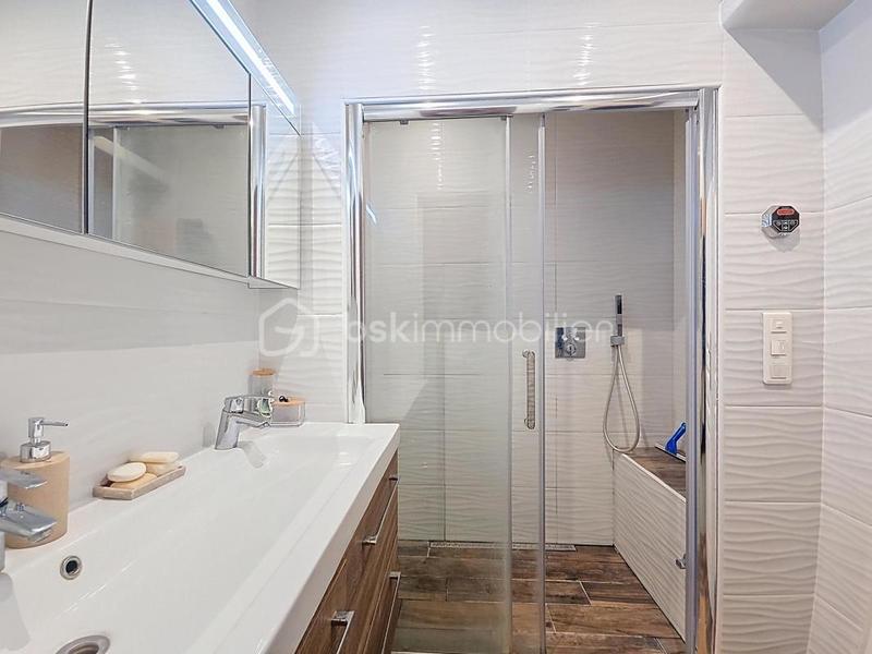 Maison - 136 m² - 5 pièces