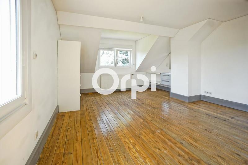 Maison - 318 m² - 7 pièces