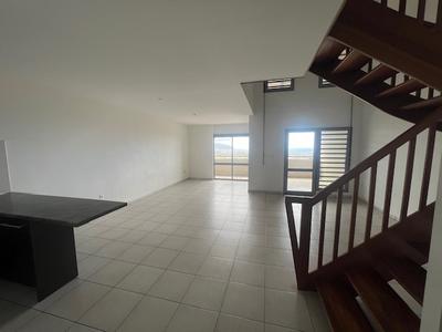 Appartement ancien - 96 m² - 4 pièces