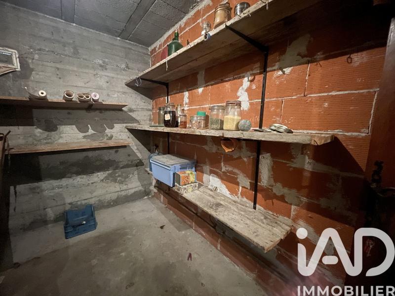 Maison - 77 m² - 9 pièces