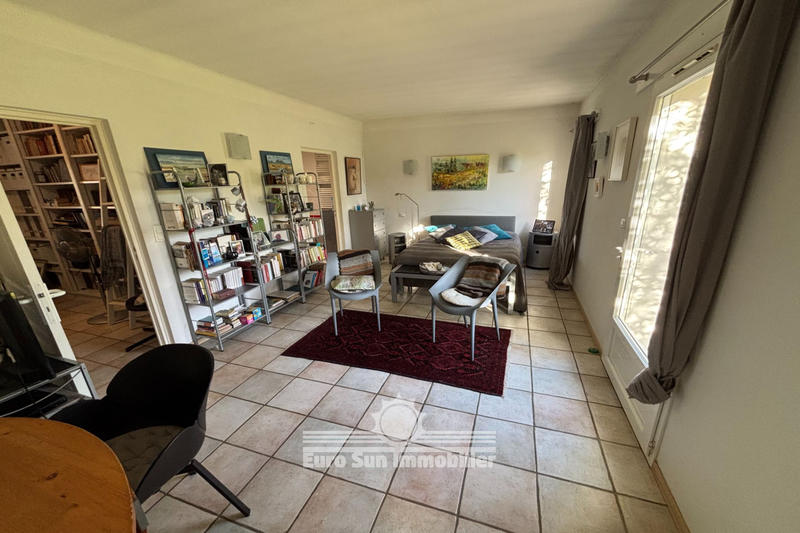 Maison - 400 m² - 16 pièces