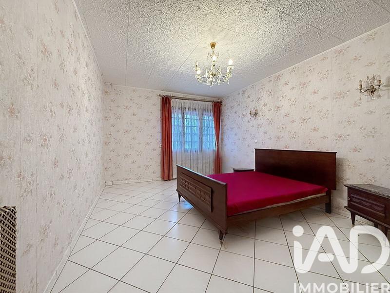 Maison - 242 m² - 10 pièces