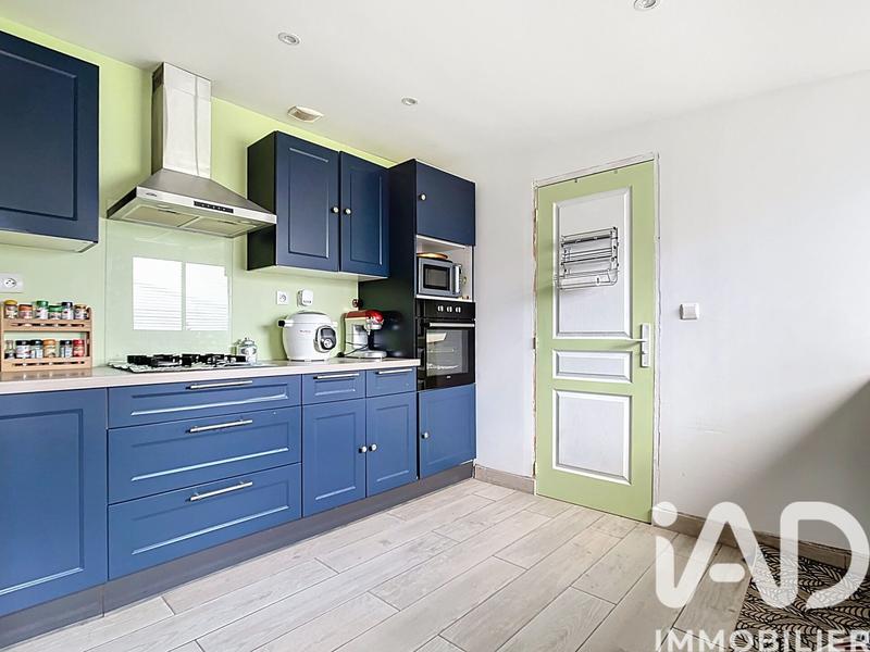 Maison - 99 m² - 6 pièces